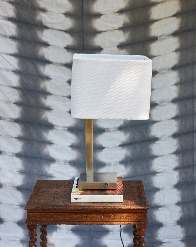 Julia, la lampe de bureau design N°963