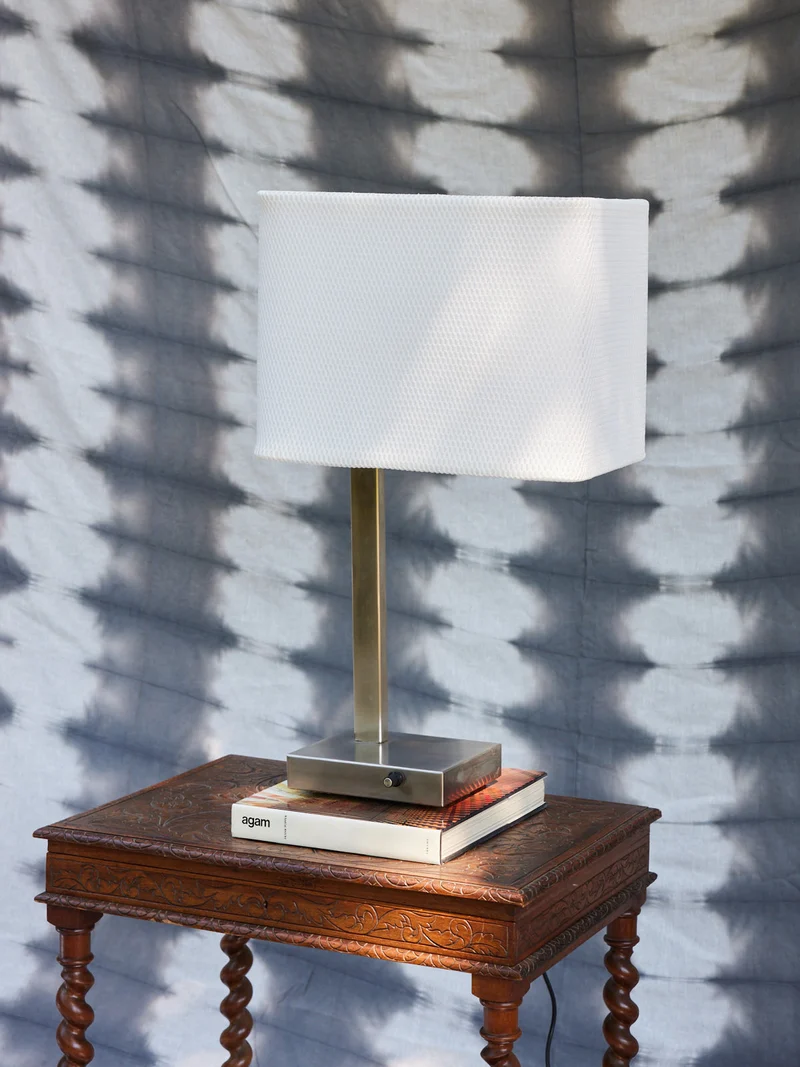 Julia, la lampe de bureau design N°963