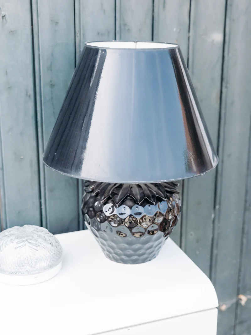 Julia, la lampe en forme de fraise N°987
