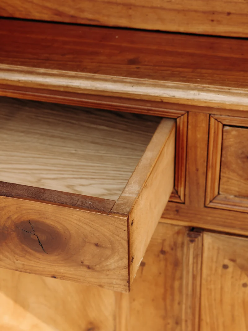 Blandine, l'armoire normande en merisier massif N°480