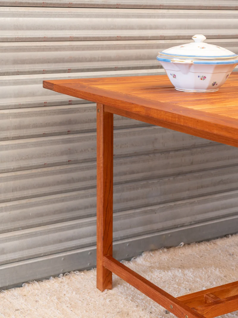 Romy, la table à manger en bois N°1444