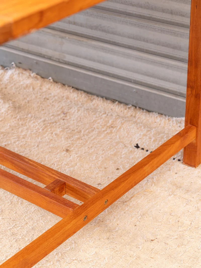 Romy, la table à manger en bois N°1444