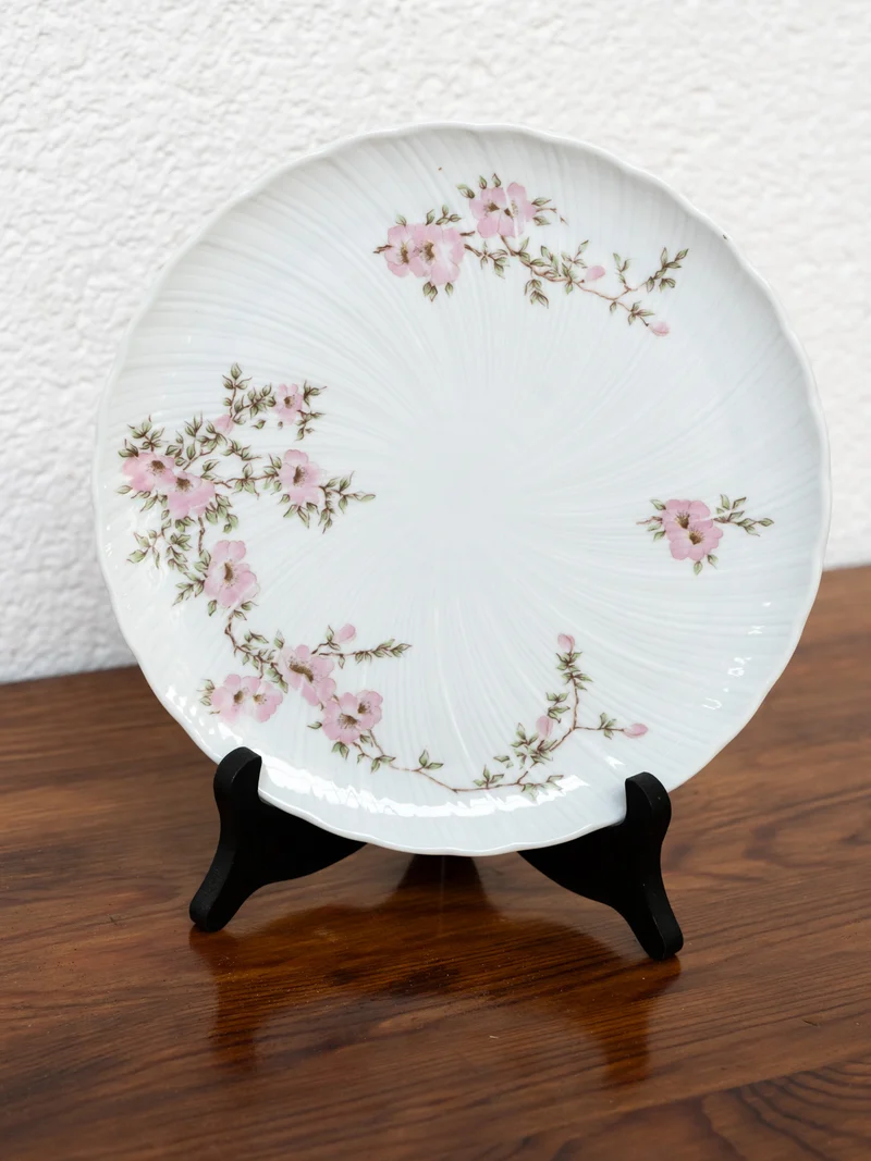 Antoinette, le lot de 6 assiettes à dessert en porcelaine de Limoges Bernardaud N°319