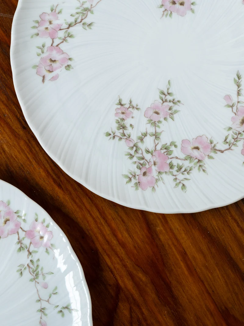 Antoinette, le lot de 6 assiettes à dessert en porcelaine de Limoges Bernardaud N°319
