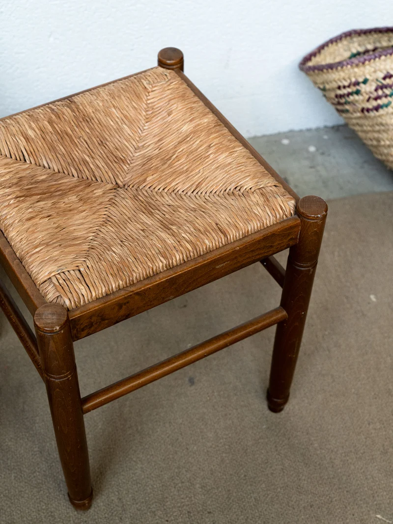 Regis, le tabouret en paille N°1471