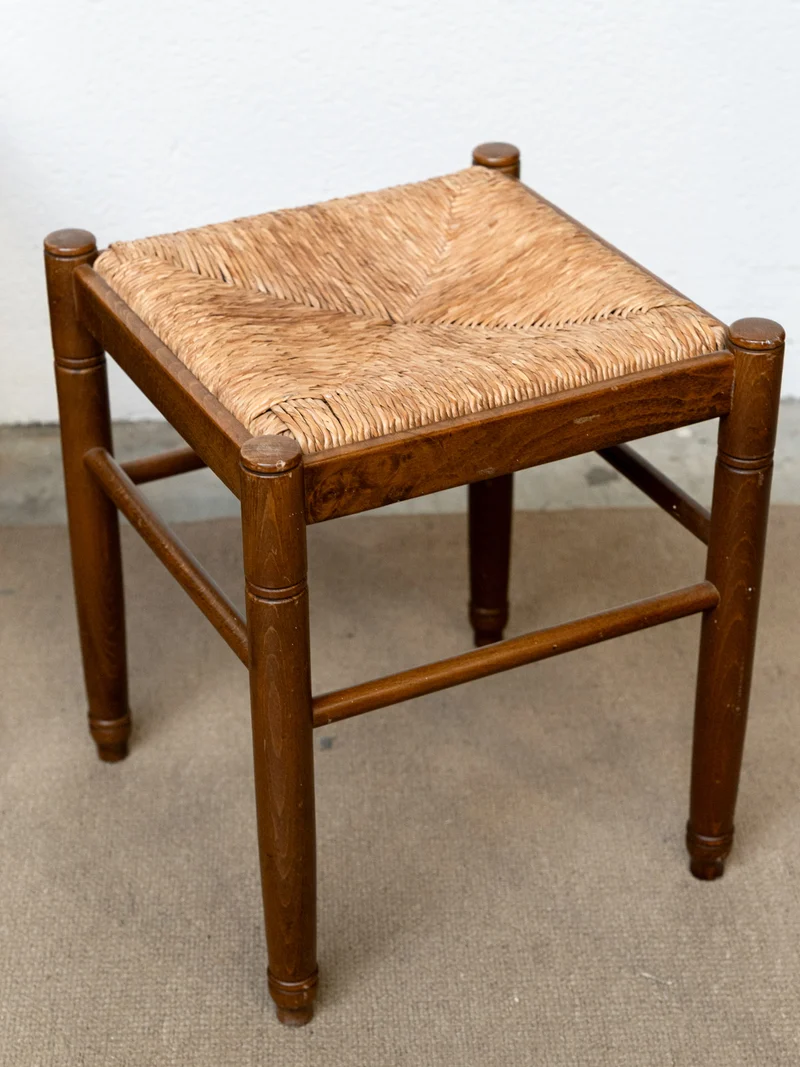 Regis, le tabouret en paille N°1471