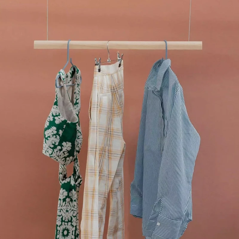 Portants à vêtements - La Barre suspendue