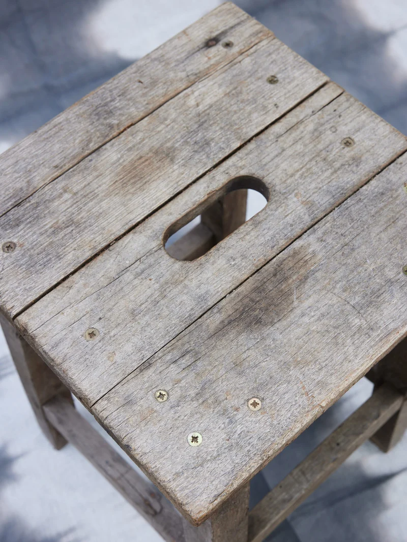 Regis, le tabouret d'atelier en bois N°1440