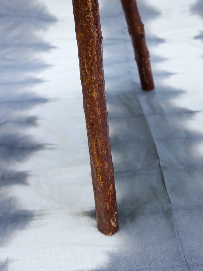 Donna, la table de salon brutaliste N°1073