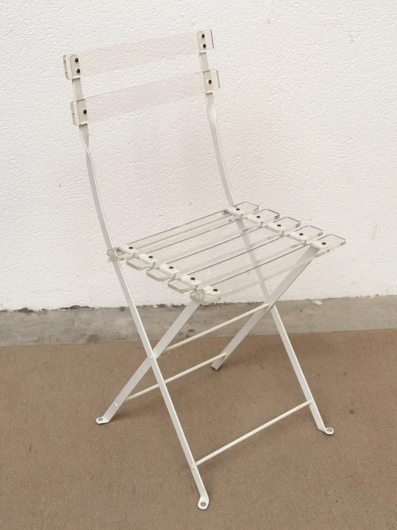 Alma, la chaise transparente N°1719