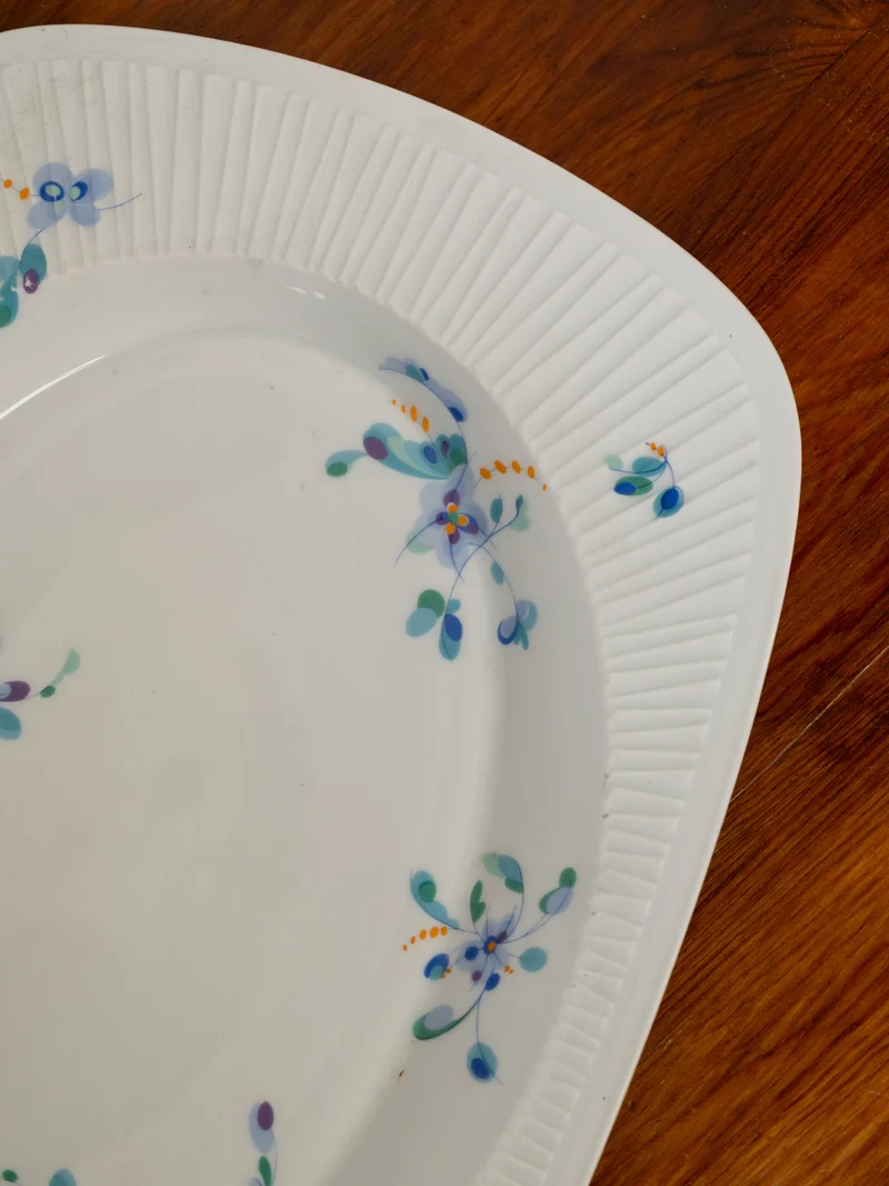 Nestor, le plat de service en porcelaine fine Haviland N°708