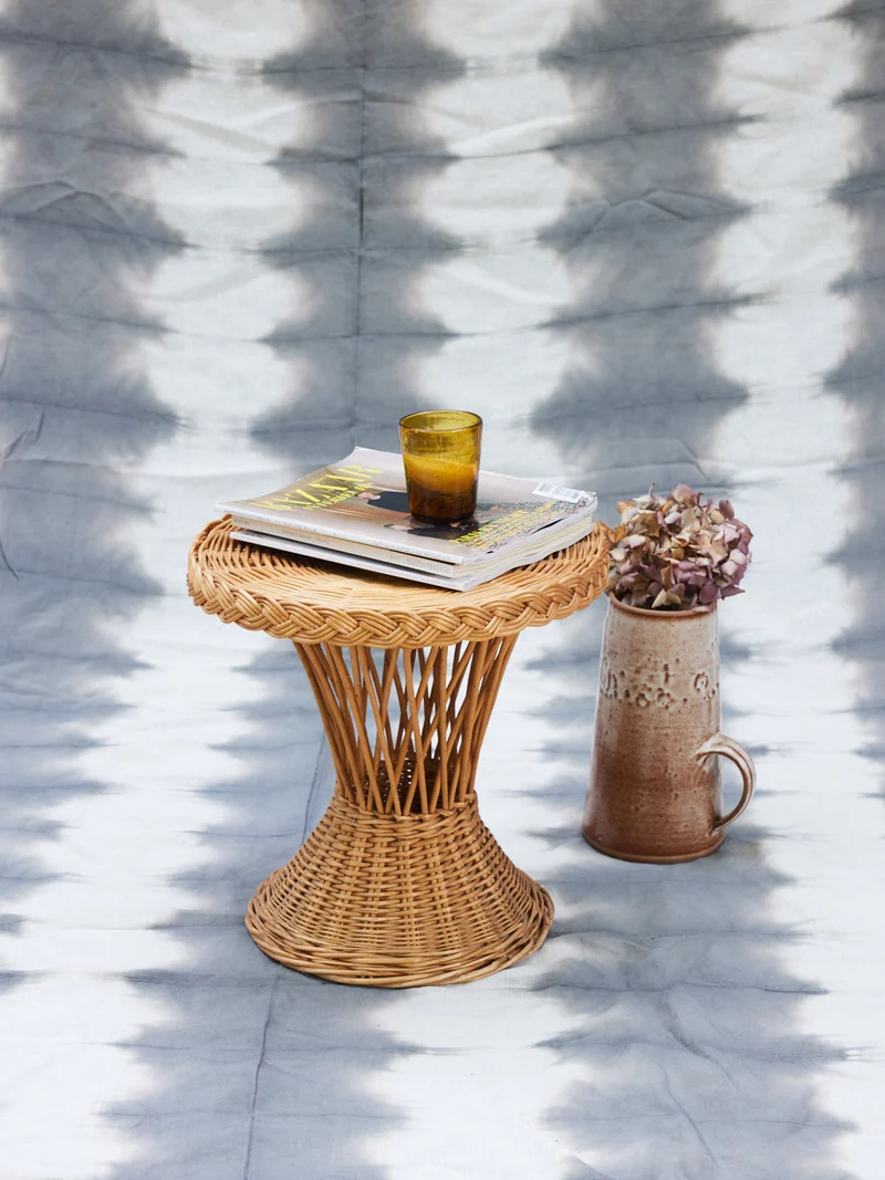 Francine, la petite table diabolo en rotin N°1062