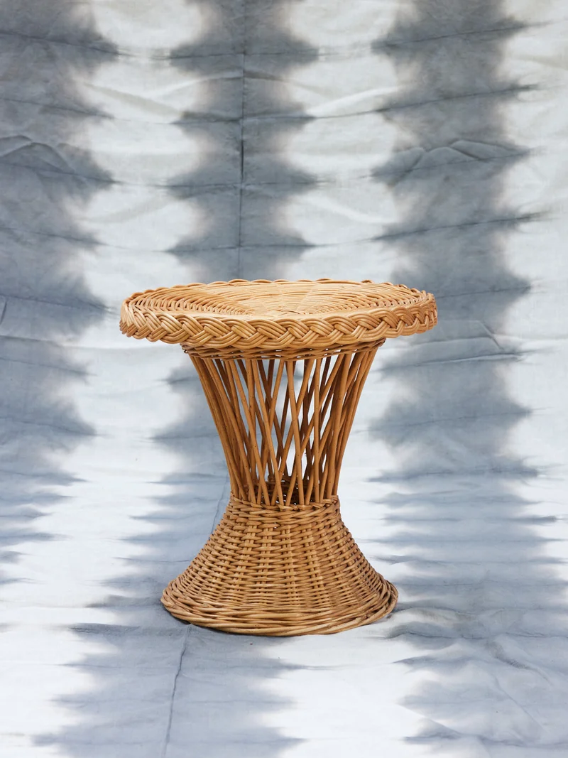 Francine, la petite table diabolo en rotin N°1062
