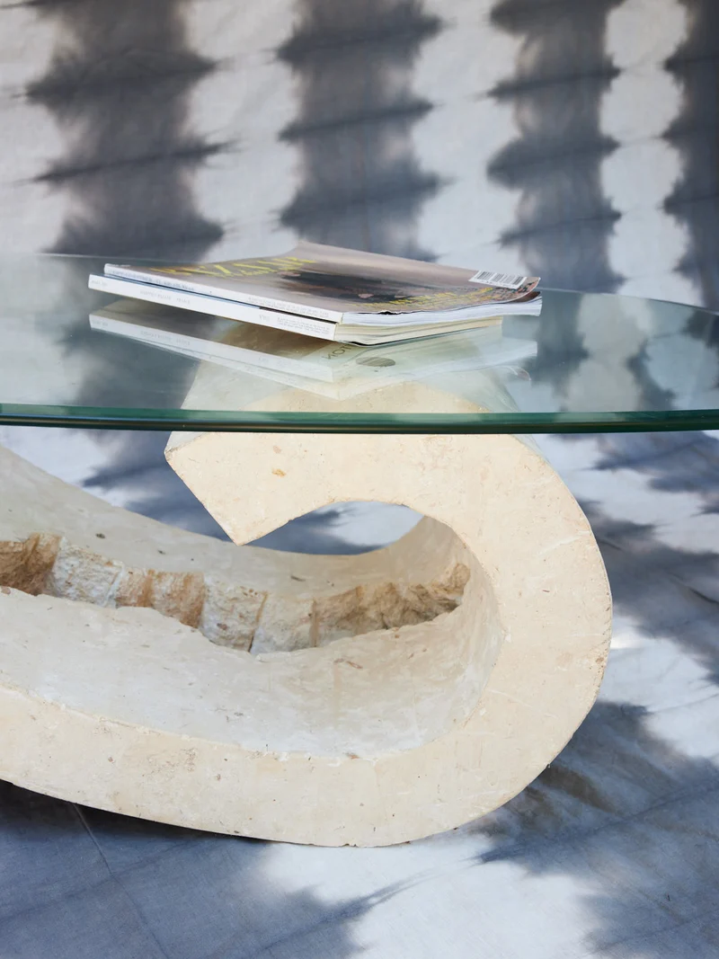 Marie-Pierre, la table basse en travertin et verre N°84