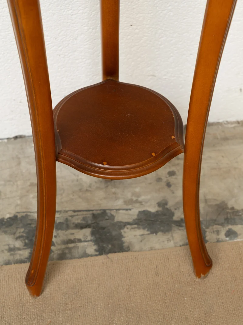 Francine, la sellette tripode en bois et marbre N°1096