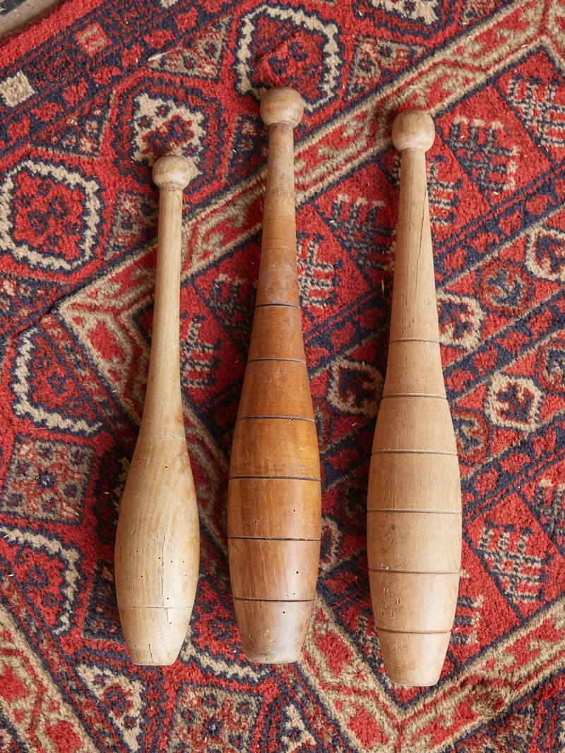 Alix, le trio de quilles de jonglage en bois N°1084