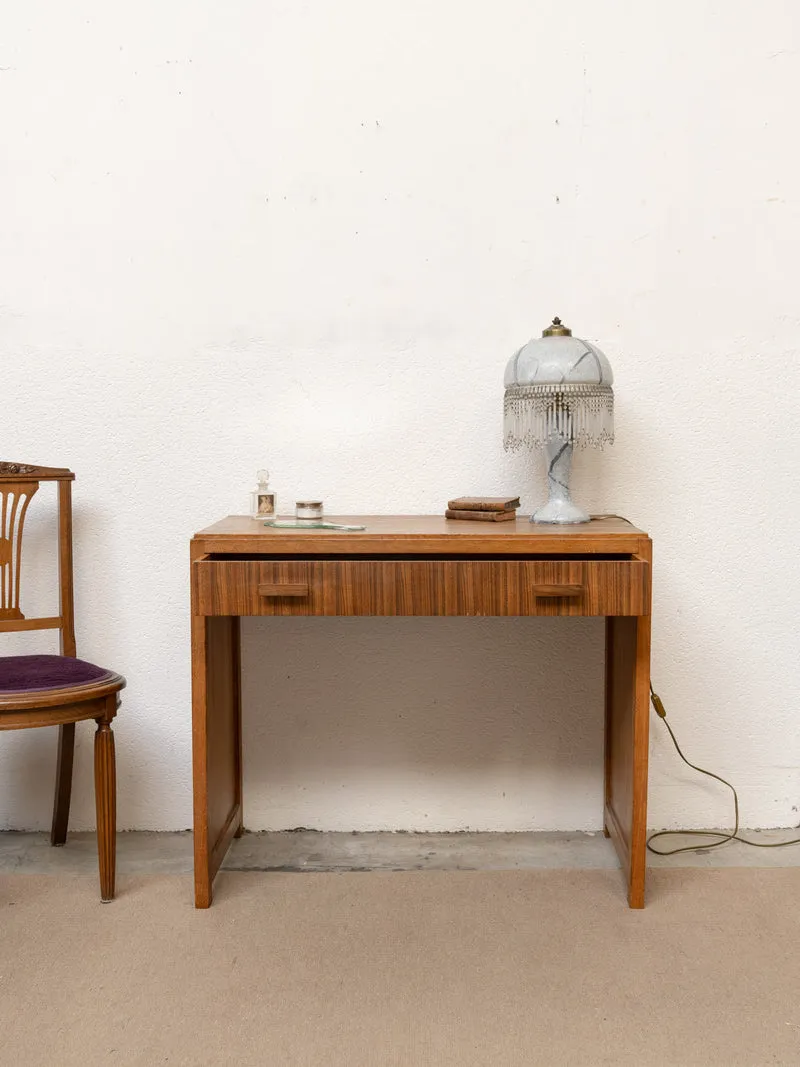 Louise, la coiffeuse en bois N°319