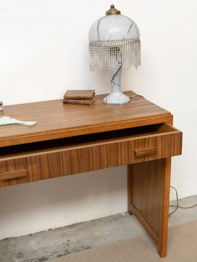 Louise, la coiffeuse en bois N°319