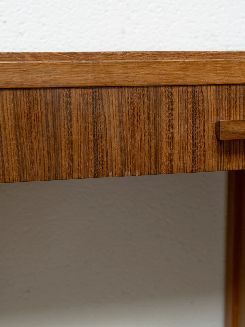 Louise, la coiffeuse en bois N°319