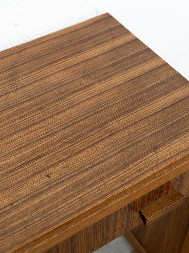 Louise, la coiffeuse en bois N°319