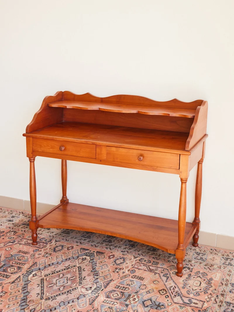 Louise, la coiffeuse en bois N°317