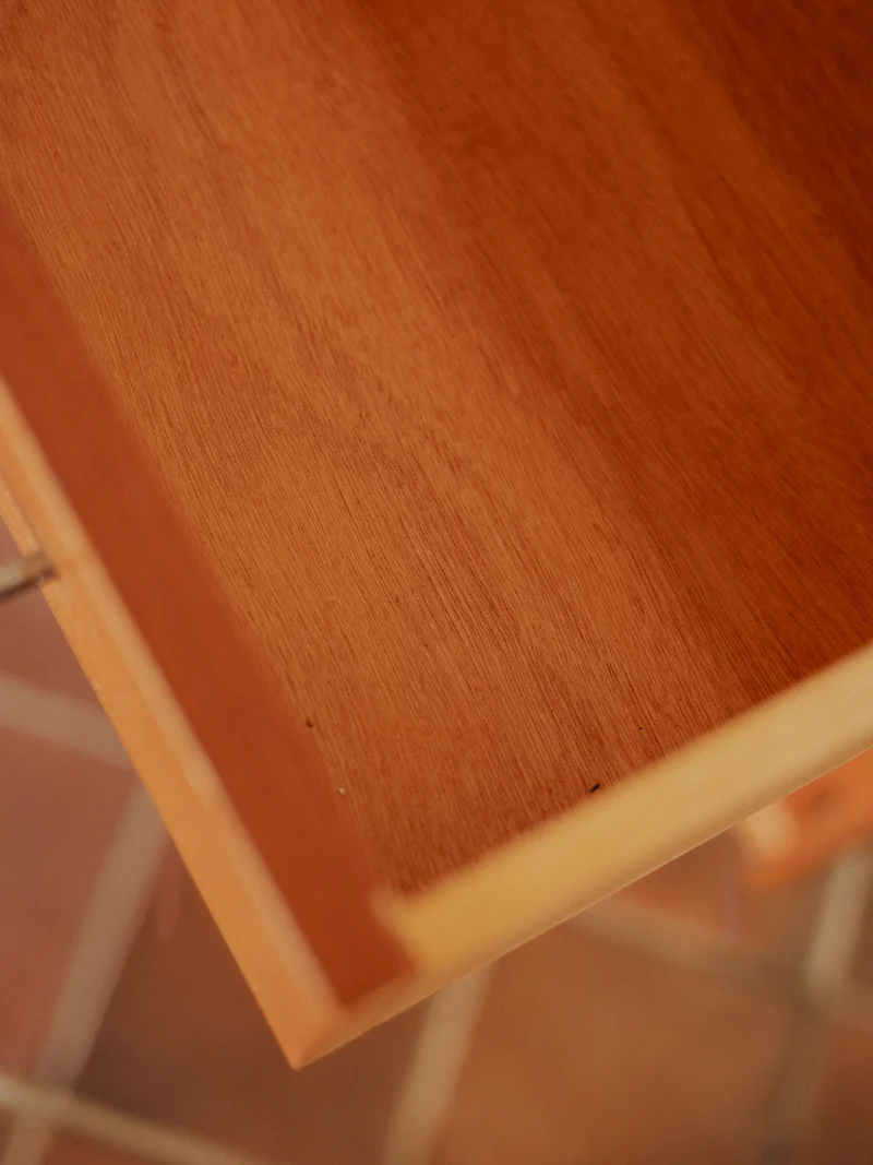Olga, la commode au plateau en marbre blanc N°686