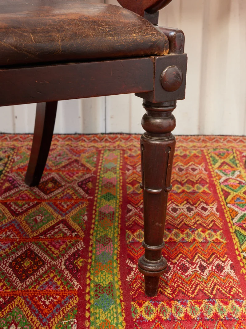 Ernest, le fauteuil en cuir N°1079