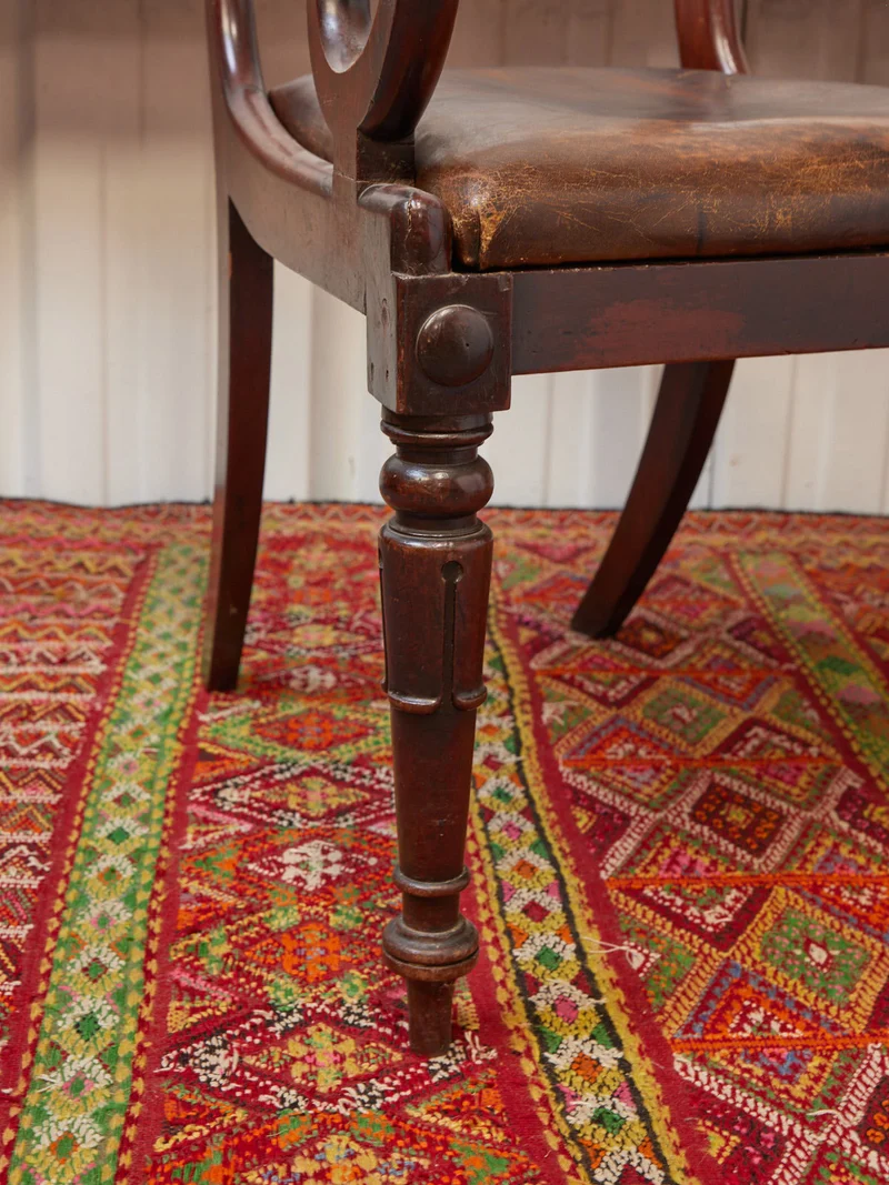 Ernest, le fauteuil en cuir N°1079