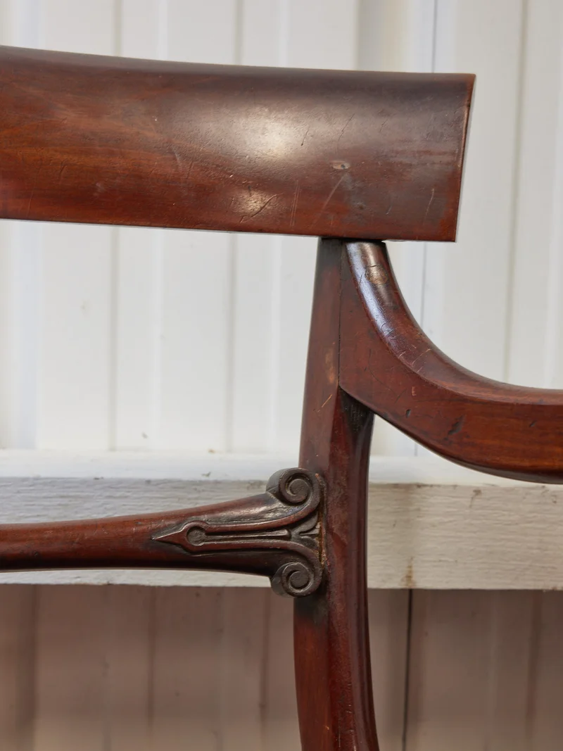 Ernest, le fauteuil en cuir N°1079