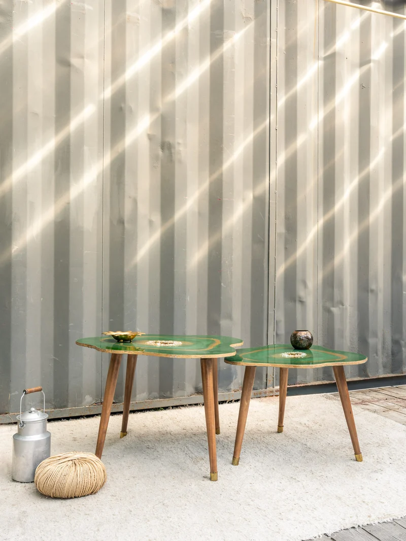 Barbara, les tables gigognes en bois vertes N°171