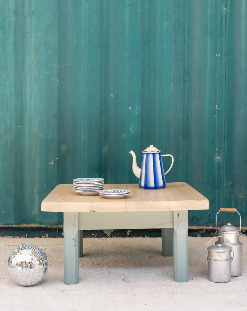 Léonie, la table basse en bois vert d'eau N°1065