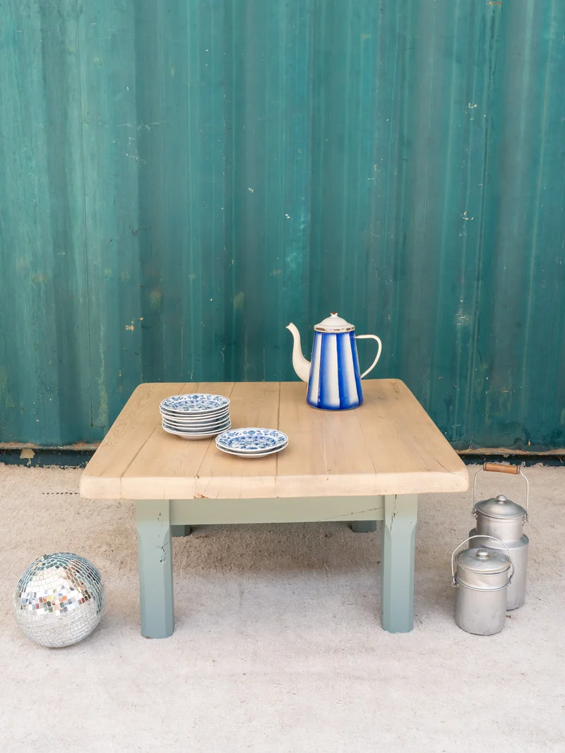 Léonie, la table basse en bois vert d'eau N°1065