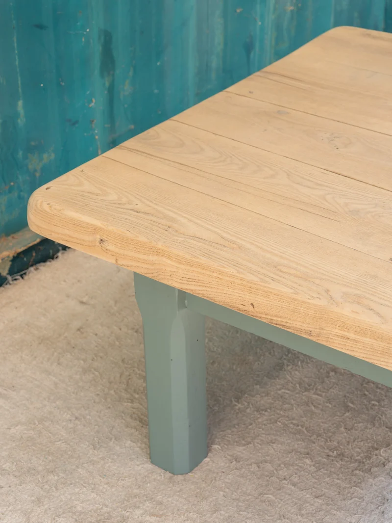 Léonie, la table basse en bois vert d'eau N°1065