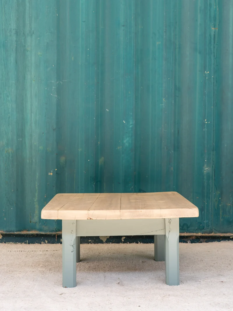 Léonie, la table basse en bois vert d'eau N°1065