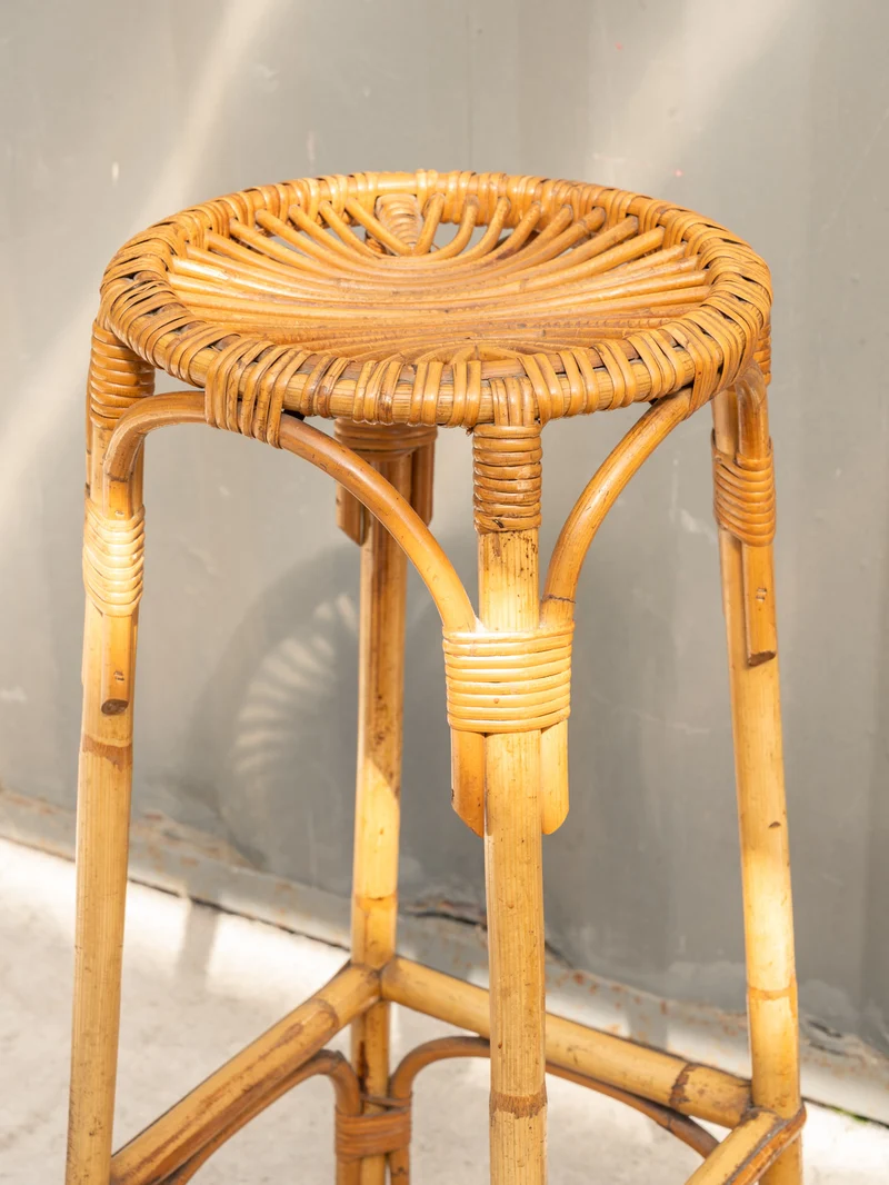 Gaston, la paire de tabourets en rotin N°194