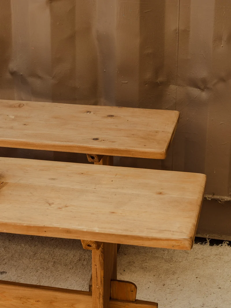 Antoine, le paire de bancs en bois N°463