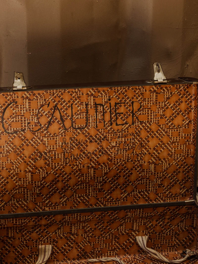 Lucienne, la valise marron N°310