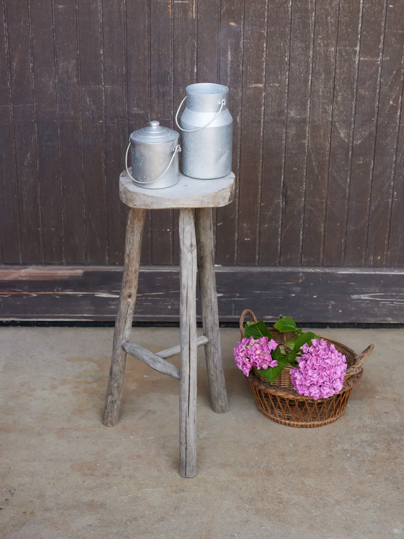Gaston, le tabouret de bar en bois brut N°186