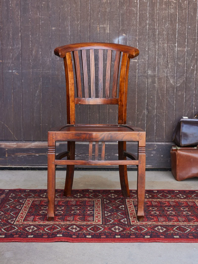 Claude, la paire de chaises en acajou N°1349