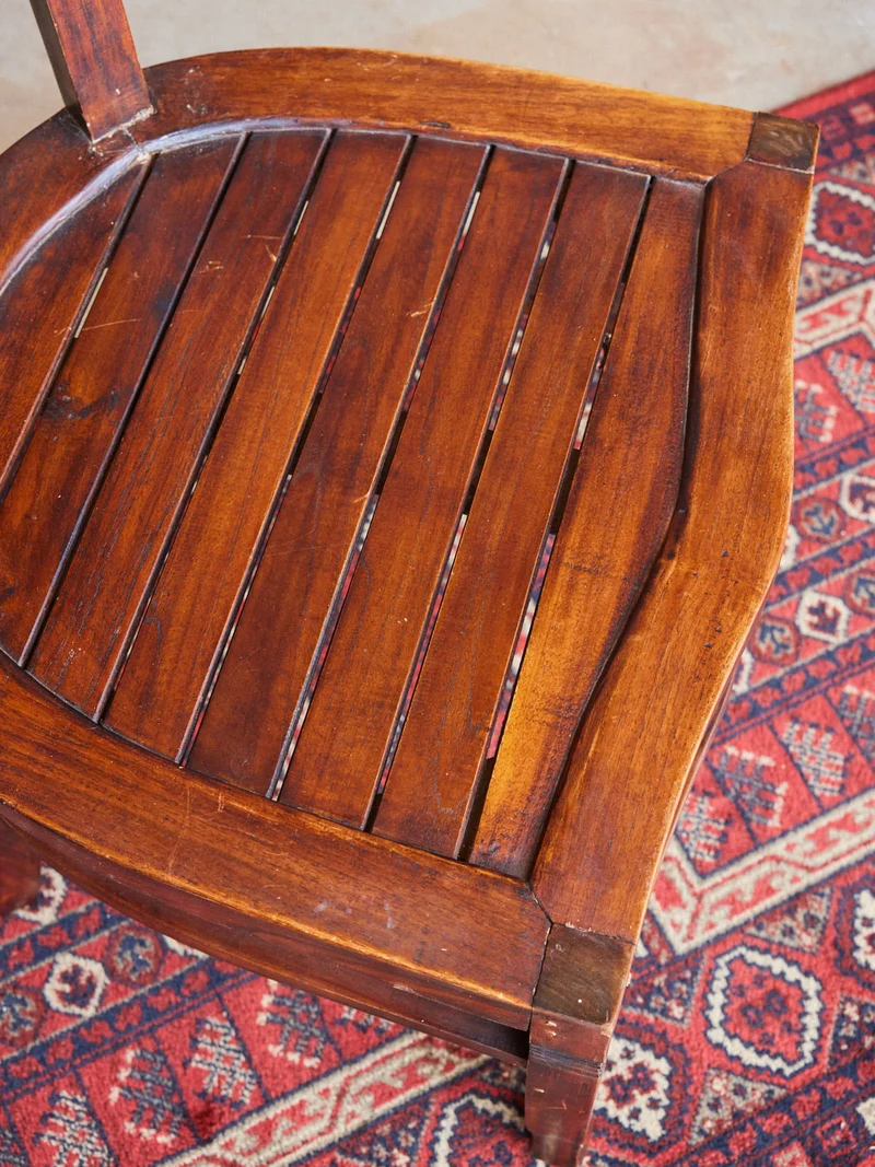 Claude, la paire de chaises en acajou N°1349