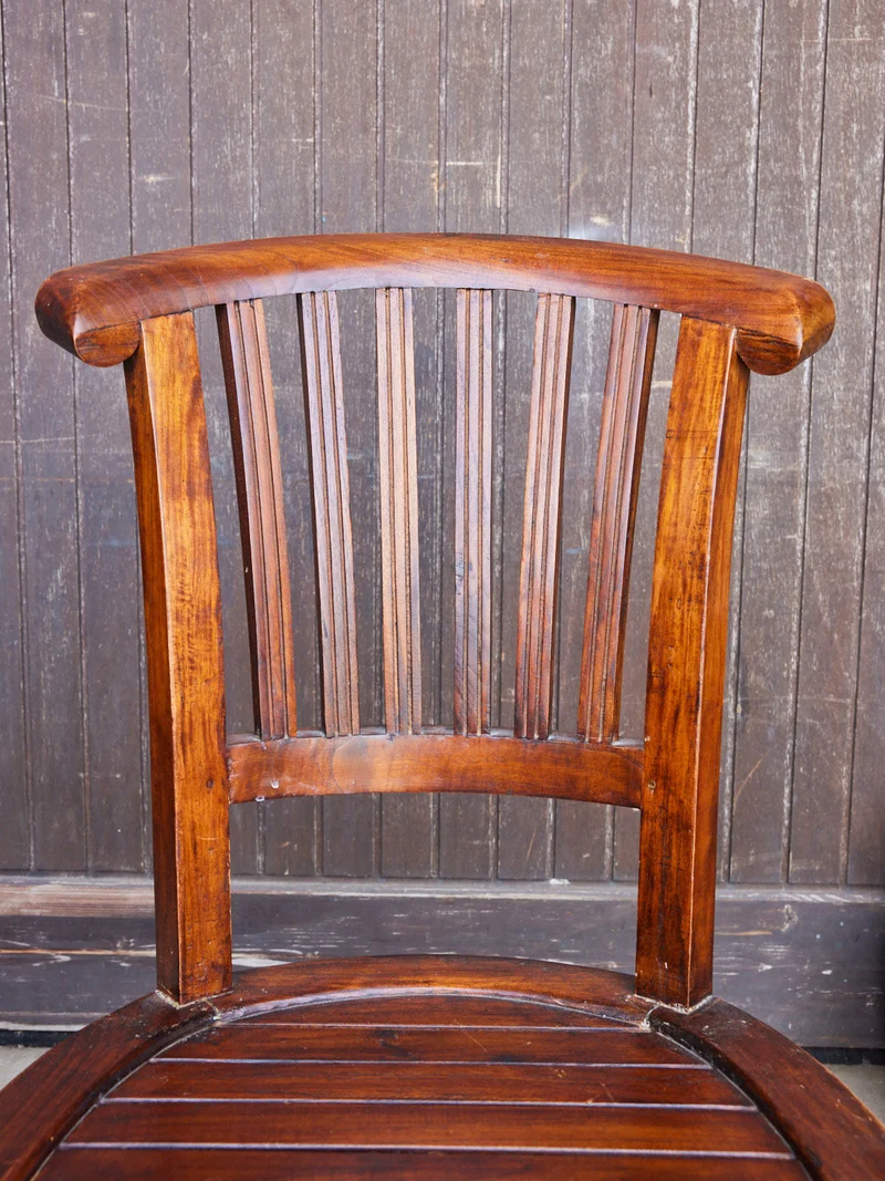 Claude, la paire de chaises en acajou N°1349