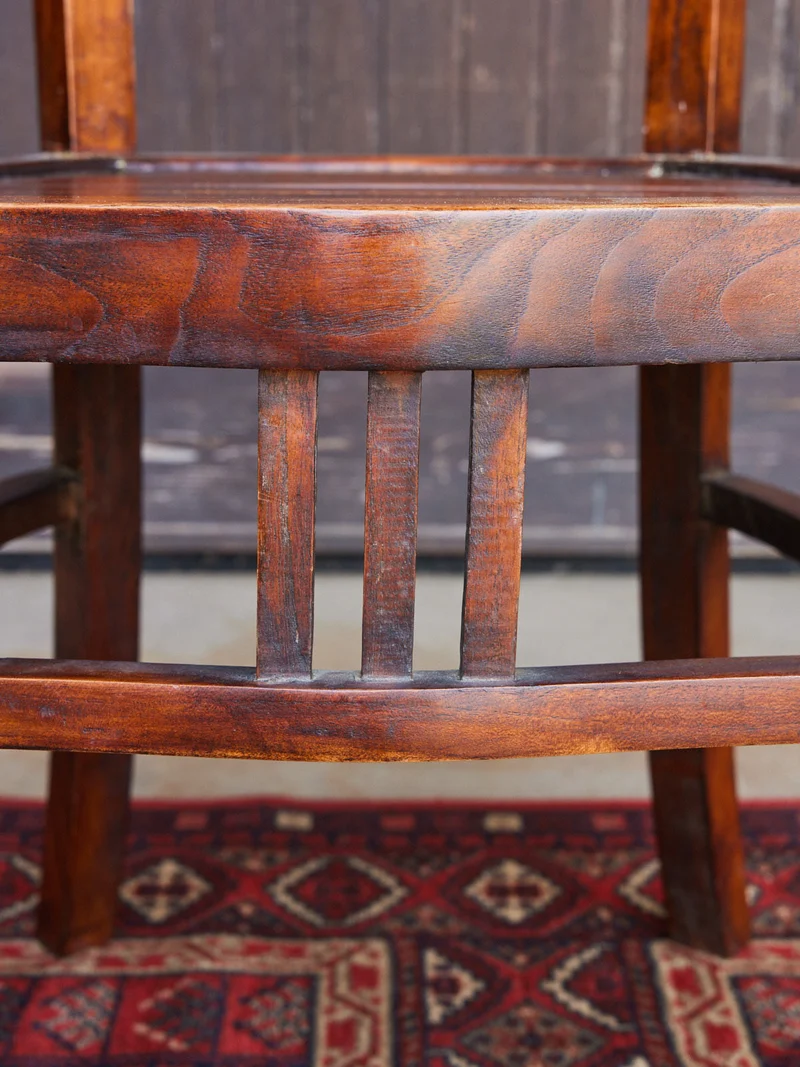 Claude, la paire de chaises en acajou N°1349