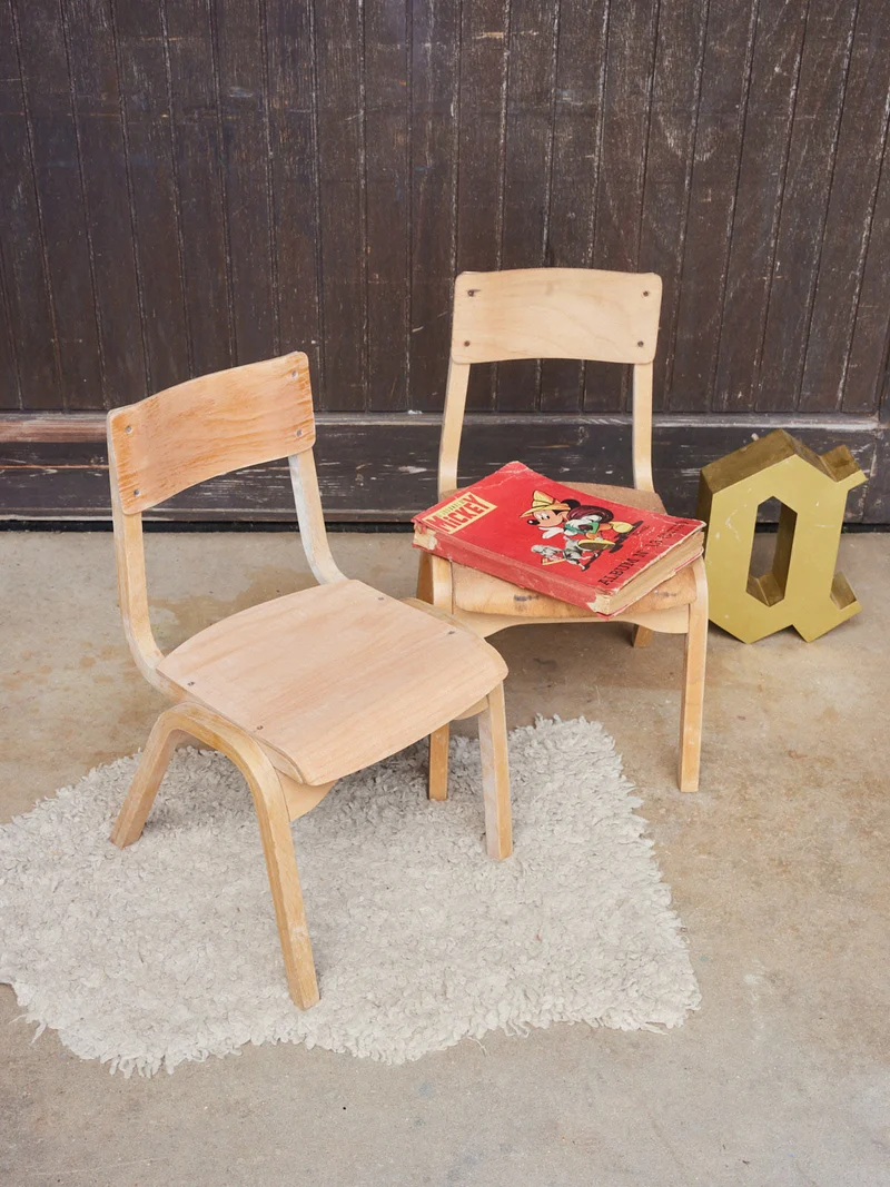 Ernestine, la paire de chaises en bois clair pour enfant N°1290