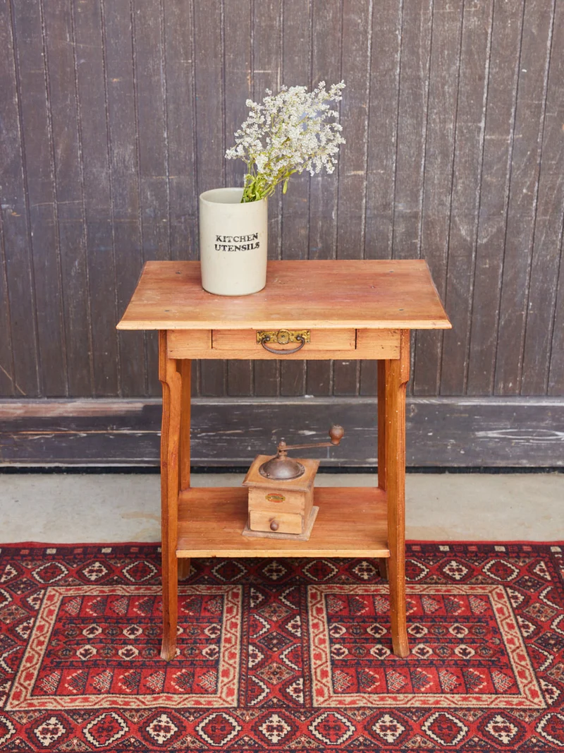 Francine, la console en bois miel N°1042