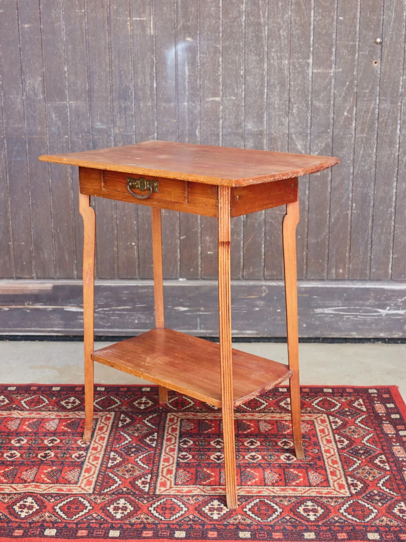 Francine, la console en bois miel N°1042