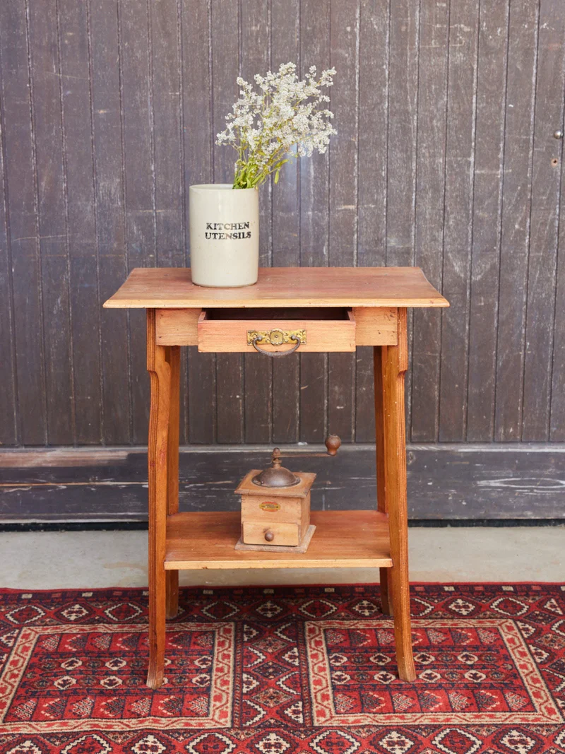 Francine, la console en bois miel N°1042