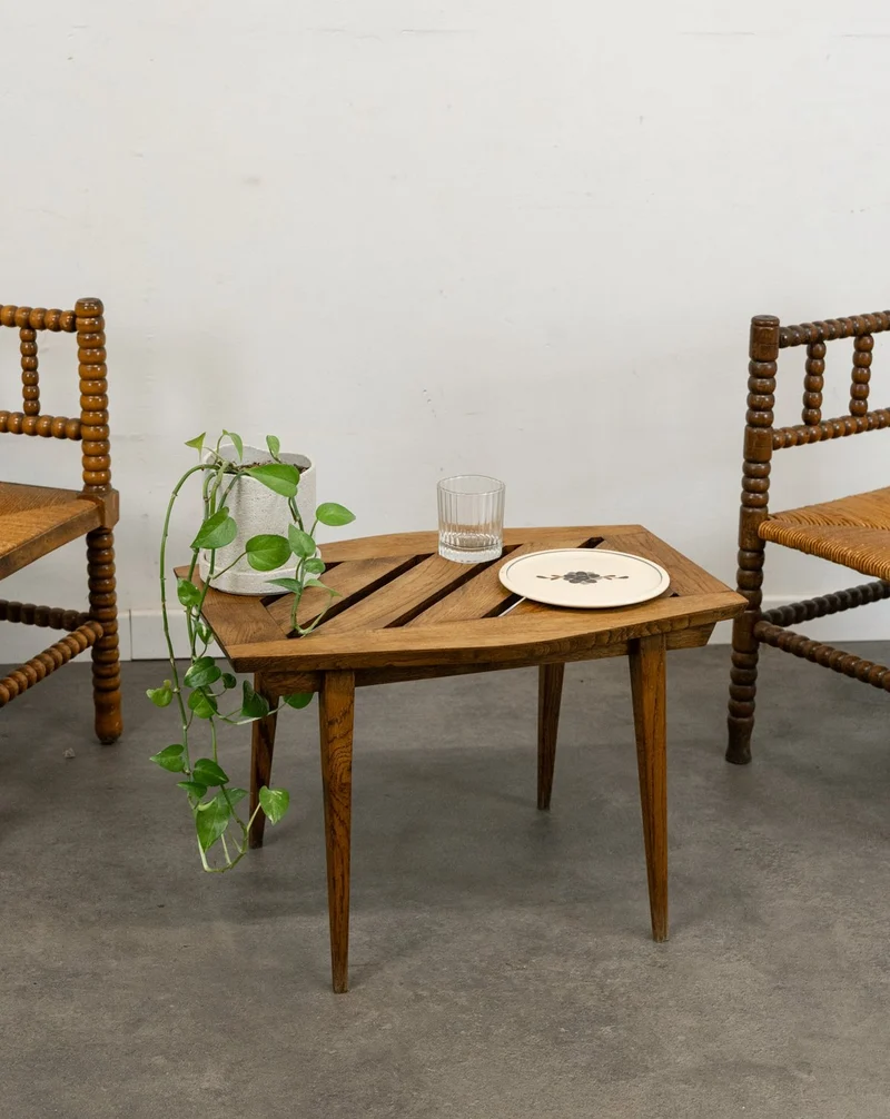 Donna, la table basse en bois ajourée N°1058