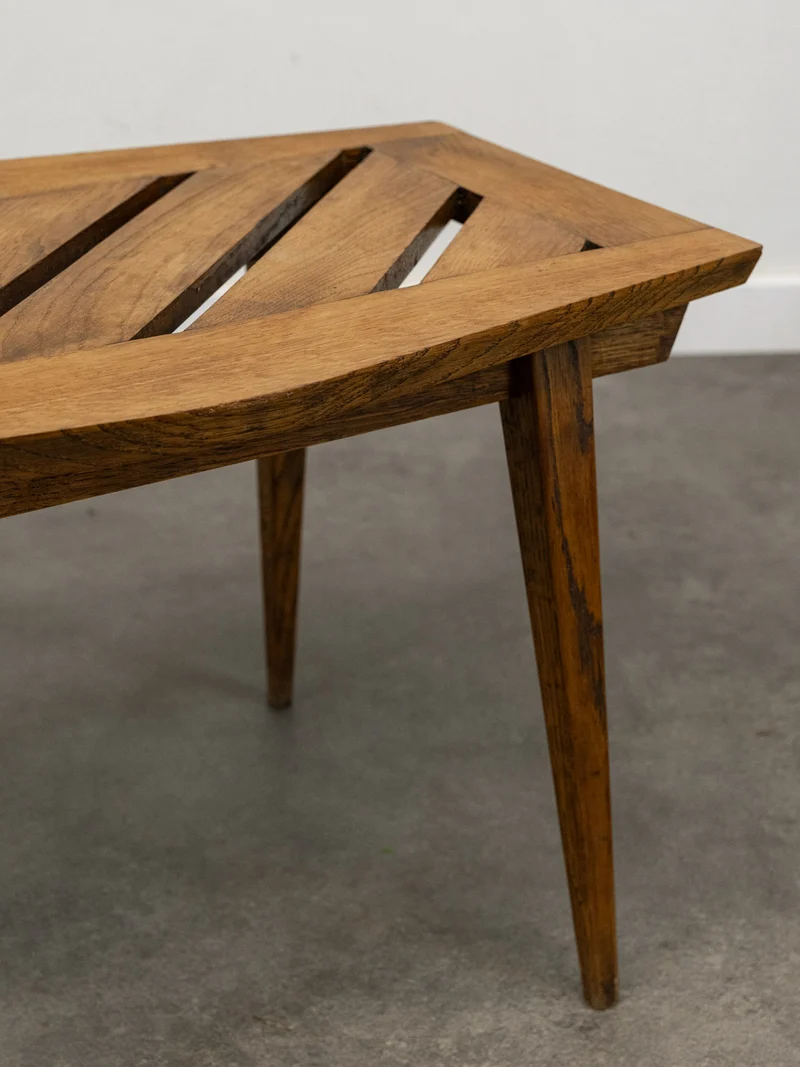 Donna, la table basse en bois ajourée N°1058