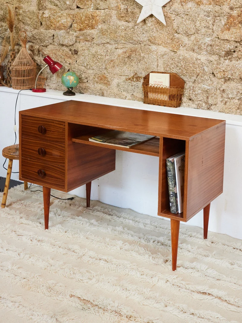 Yvan, le bureau années 70 en bois N°537