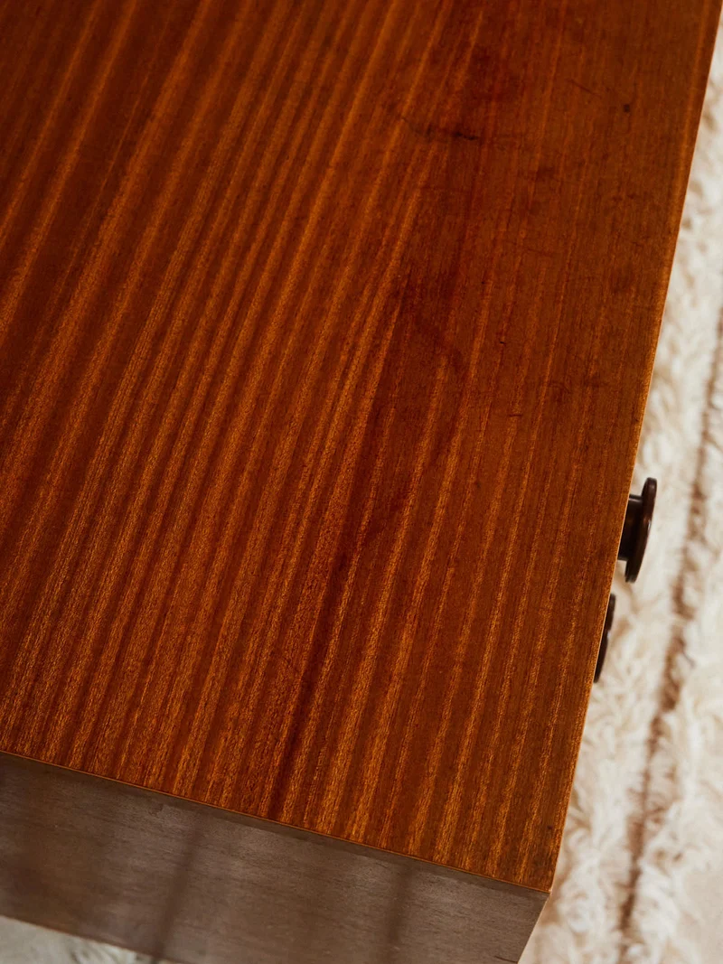 Yvan, le bureau années 70 en bois N°537